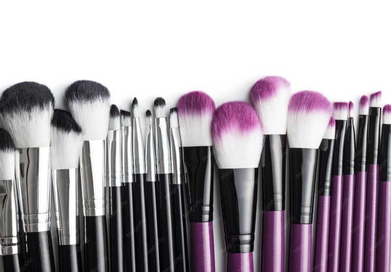 BROCHAS SHE BRUSH